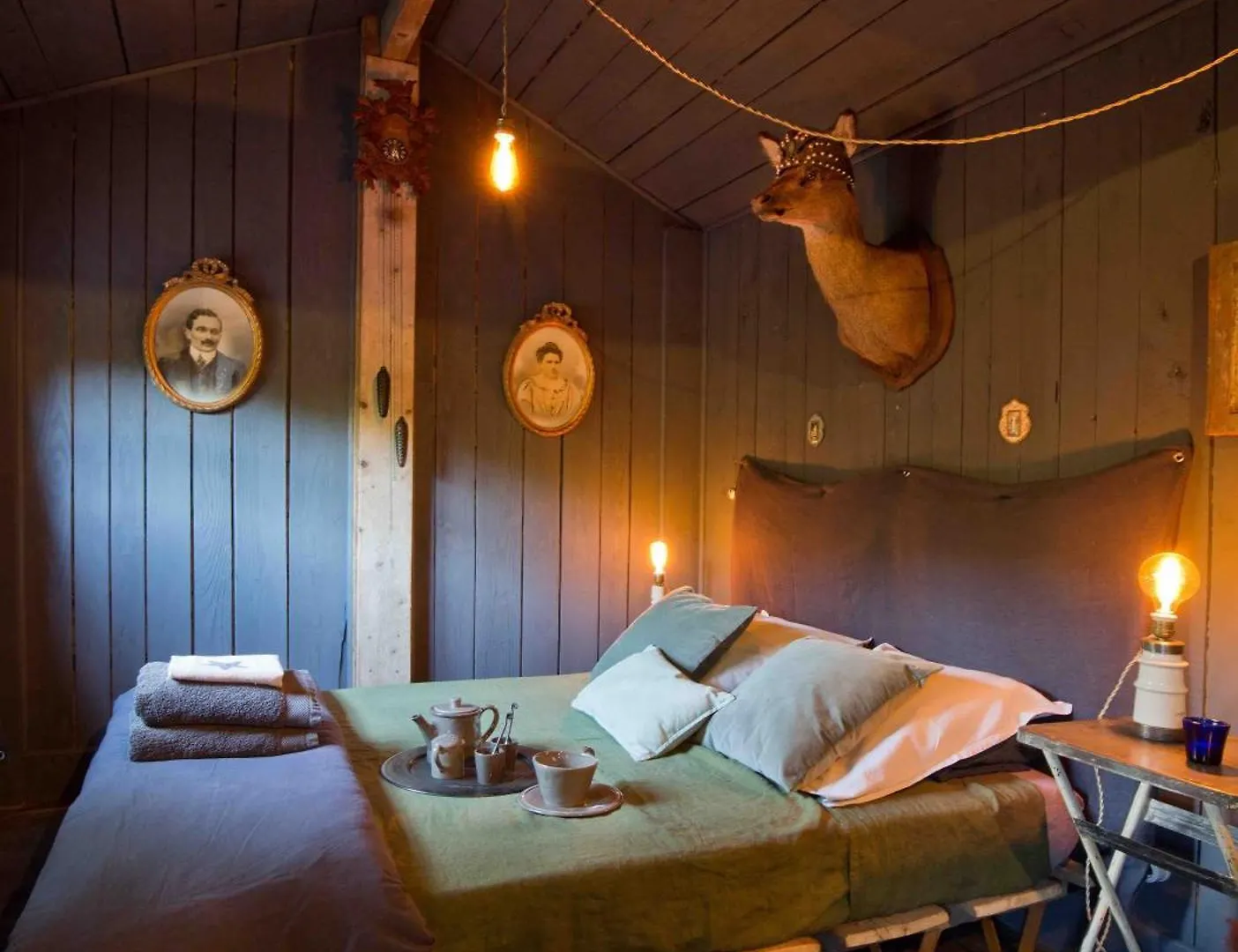 Bed & Breakfast Bed And Breakfast Le Chateau D'Uzer Uzer